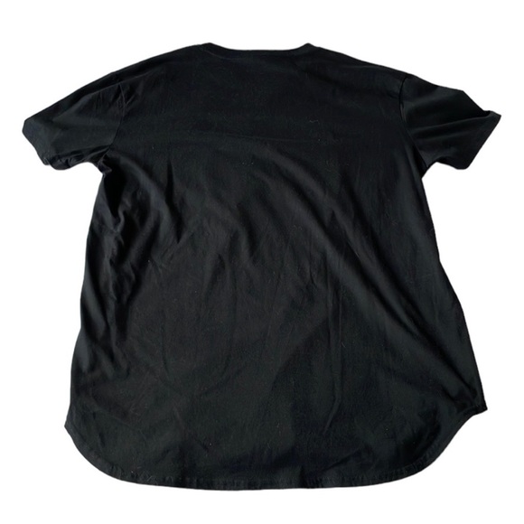 Crooks & Castles Men’s Greco Medusa Drop Cut T-Shirt - Picture 2 of 3